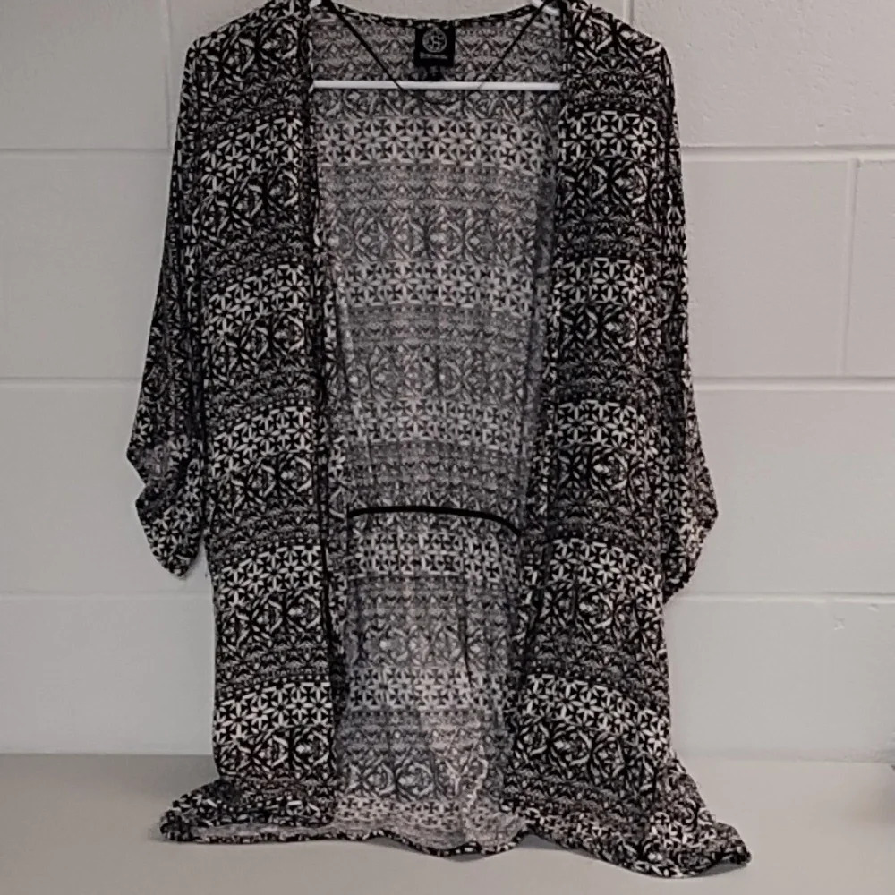 BoBeau Open Front 1/2 Sleeve Lagenlook Soft Rayon Print Cardigan jacket